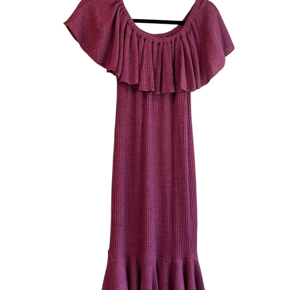 LuLaRoe Cici dress, deep pink, off the shoulder - Picture 4 of 7